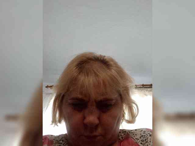 ElenaBeautiful784 webcam