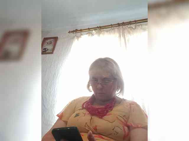 ElenaBeautiful784 webcam