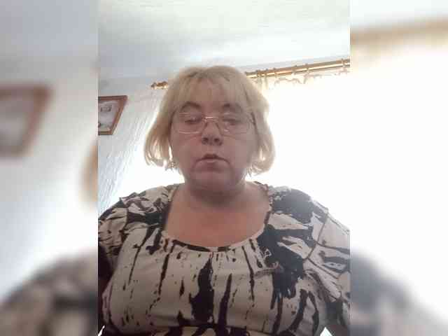 ElenaBeautiful784 webcam