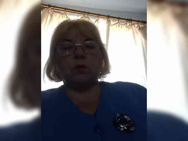 ElenaBeautiful784 webcam