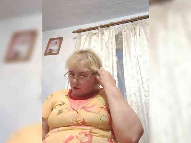 ElenaBeautiful784 webcam