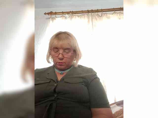 ElenaBeautiful784 webcam