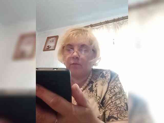 ElenaBeautiful784 webcam