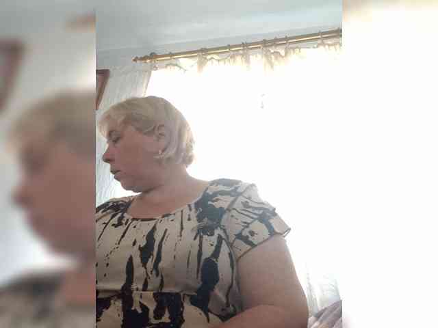 ElenaBeautiful784 webcam