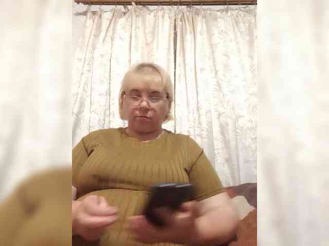 ElenaBeautiful784 webcam