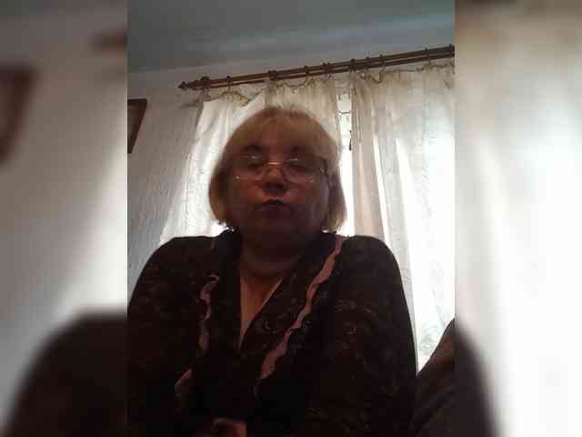 ElenaBeautiful784 webcam