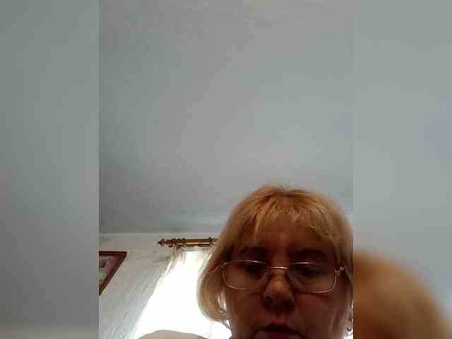 ElenaBeautiful784 webcam