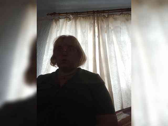 ElenaBeautiful784 webcam