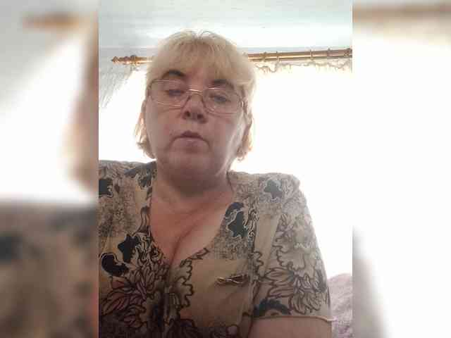 ElenaBeautiful784 webcam