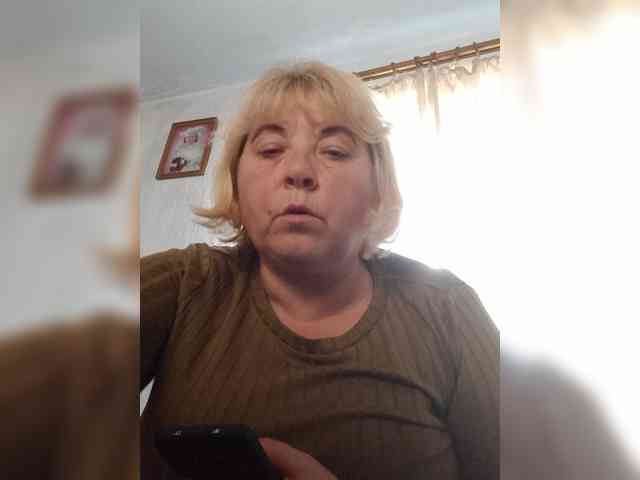 ElenaBeautiful784 webcam