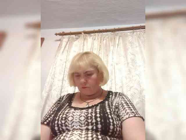 ElenaBeautiful784 webcam