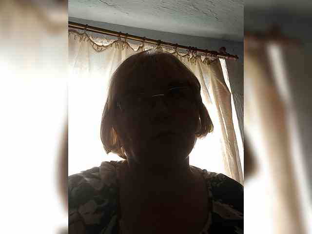 ElenaBeautiful784 webcam