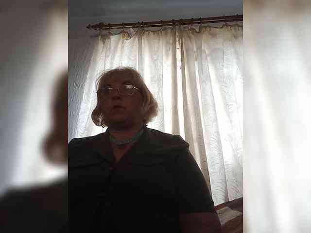 ElenaBeautiful784 webcam