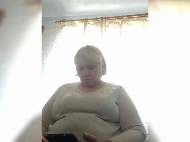 ElenaBeautiful784 webcam