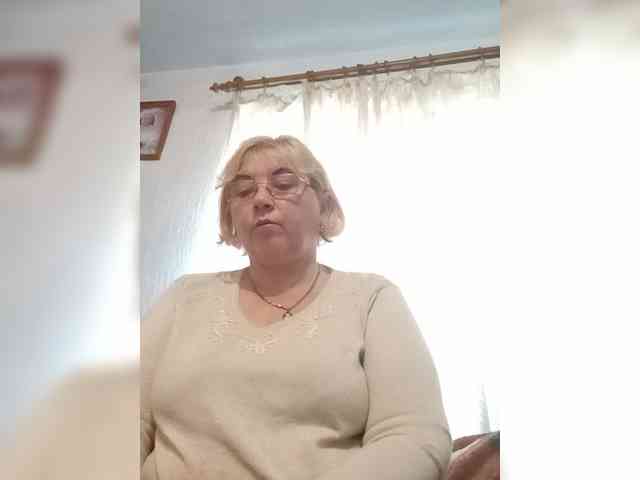 ElenaBeautiful784 webcam