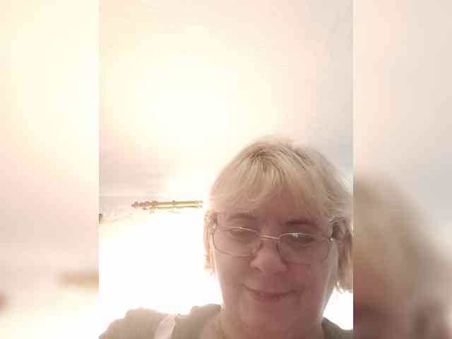 ElenaBeautiful784 webcam