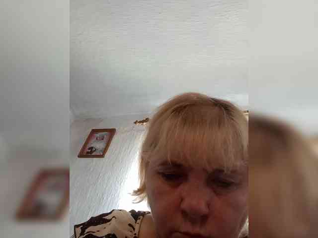 ElenaBeautiful784 webcam