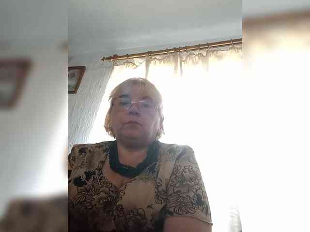 ElenaBeautiful784 webcam