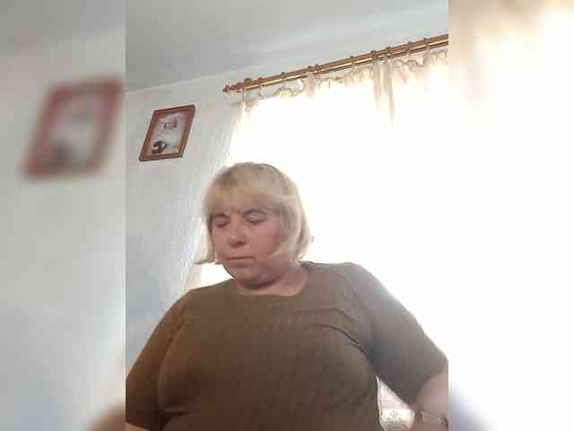 ElenaBeautiful784 webcam