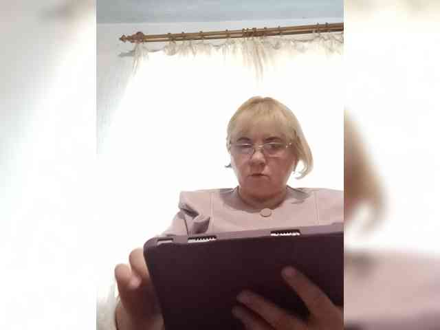 Modèle: ElenaBeautiful784