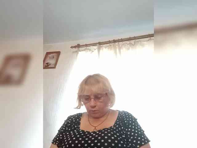 ElenaBeautiful784 webcam