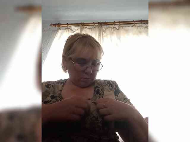 ElenaBeautiful784 webcam
