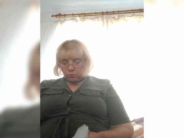 ElenaBeautiful784 webcam