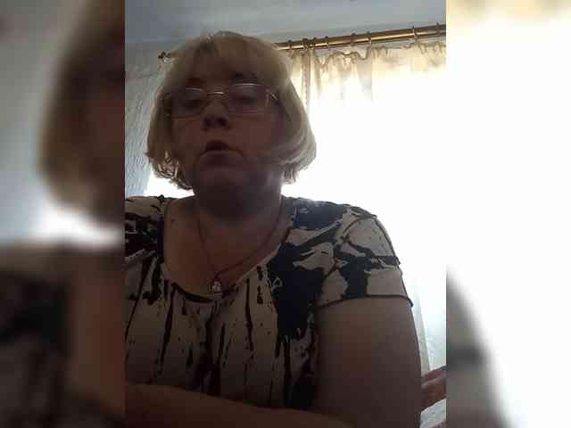 ElenaBeautiful784 webcam