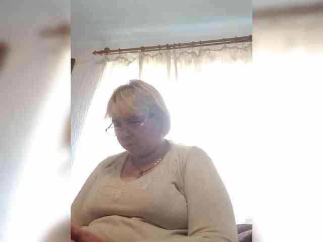 ElenaBeautiful784 webcam