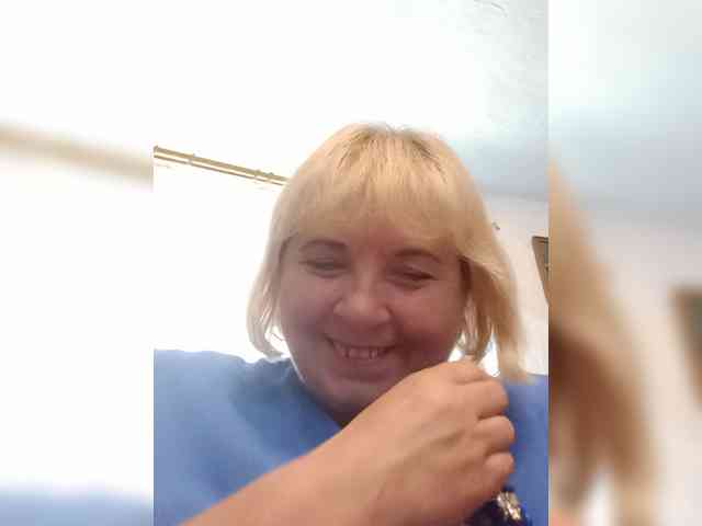 ElenaBeautiful784 webcam