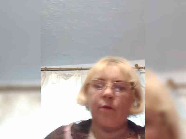 ElenaBeautiful784 webcam