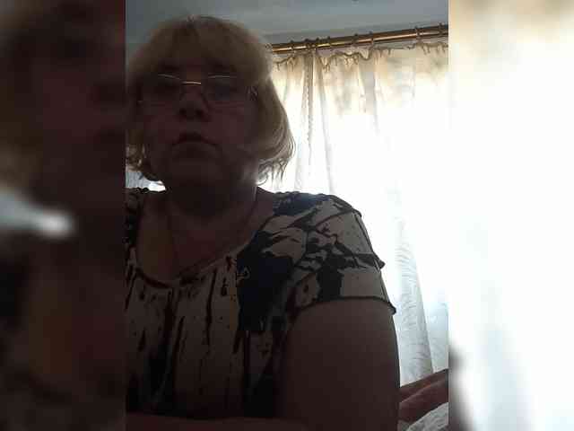 ElenaBeautiful784 webcam