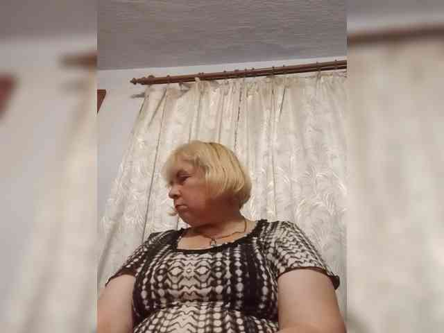 ElenaBeautiful784 webcam