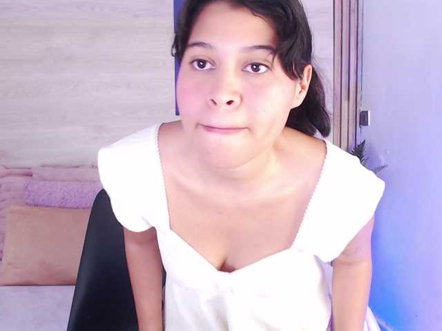 Kitty-Desire2 live cam on BongaCams