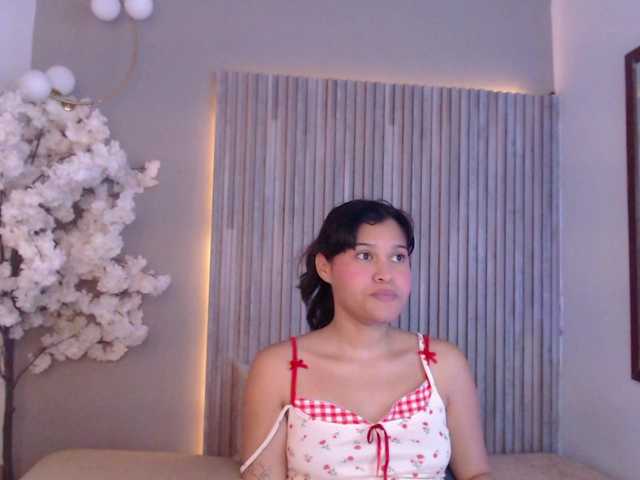 Kitty-Desire2 live cam on BongaCams