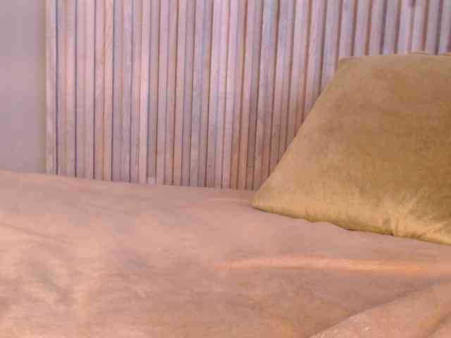 Kitty-Desire2 webcam
