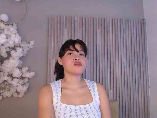 Kitty-Desire2
