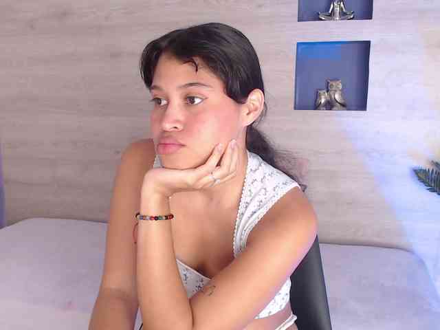 Kitty-Desire2 webcam