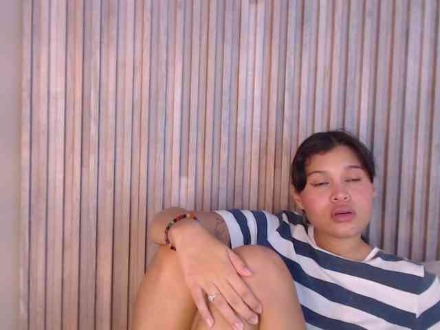 Kitty-Desire2 webcam