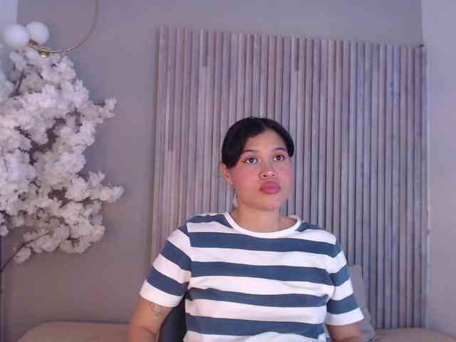 Kitty-Desire2 webcam