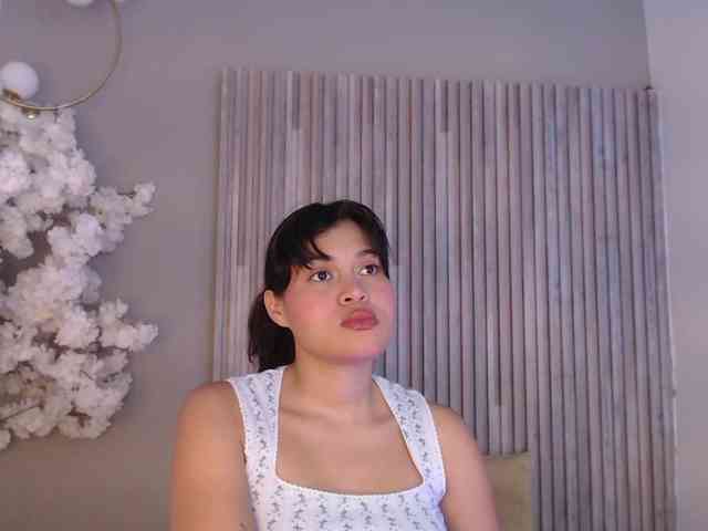 Kitty-Desire2 webcam
