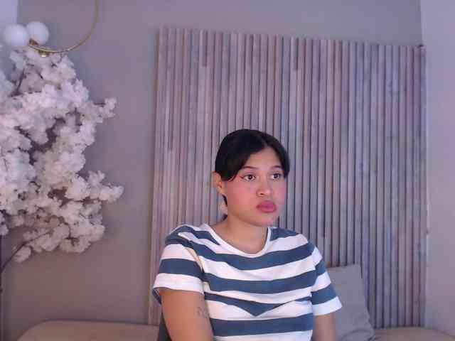 Kitty-Desire2 Live Webcam on BongaCams