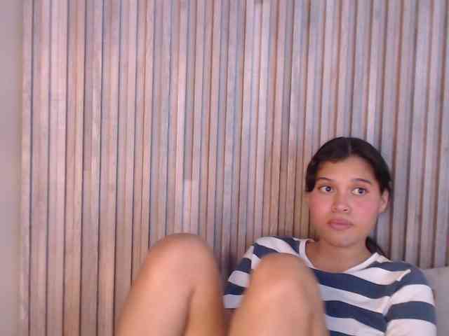 Kitty-Desire2 webcam