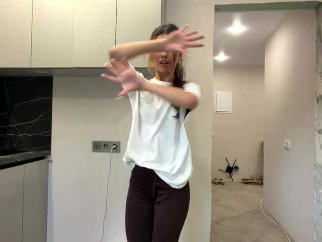 AnaByant, 18 y/o - Live Cam on BongaCams