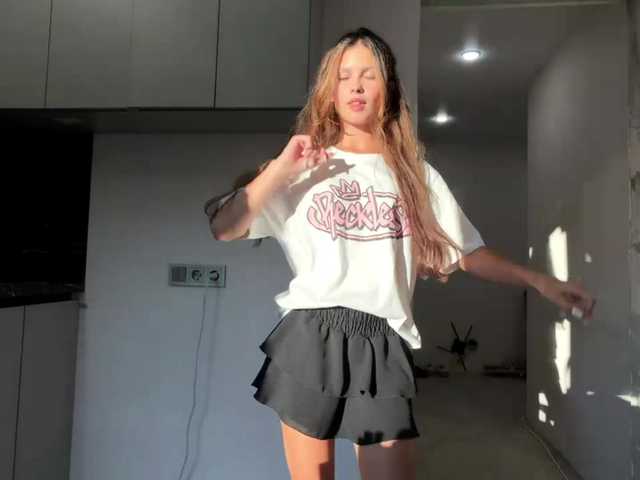 AnaByant live webcam show