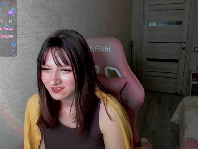 henta1sonya, en directo ahora en BongaCams