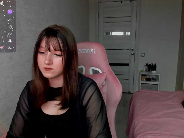henta1sonya live cam on BongaCams