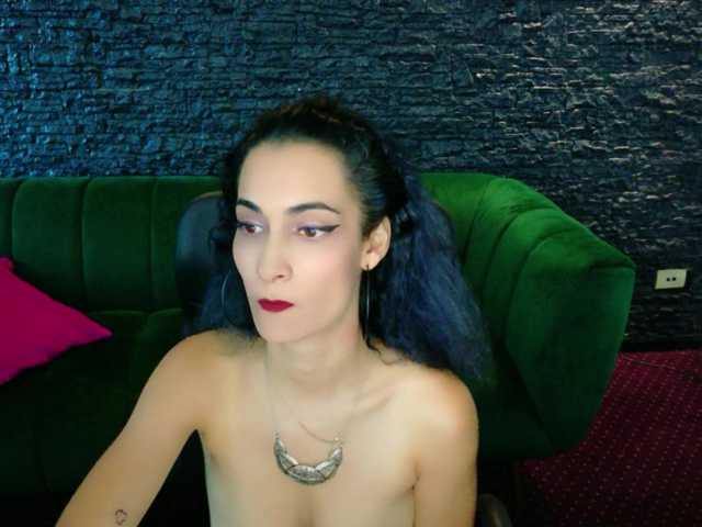 SierraFaye live cam on BongaCams