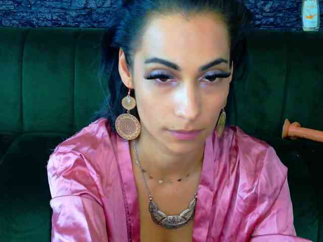 SierraFaye webcam