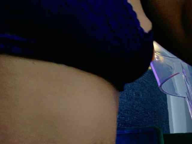SierraFaye webcam